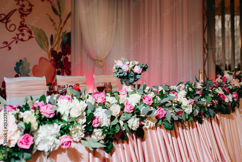 Banquet hall for weddings with decorative elements Banquet hall for weddings with decorative elements