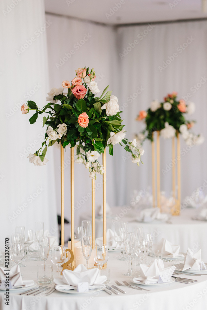 Banquet hall for weddings with decorative elements Banquet hall for weddings with decorative elements