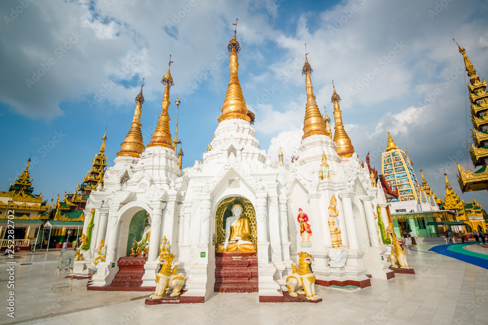 Shwedagon Pagoda Buddhist Temple in Yangon, Myanmar Shwedagon Pagoda Buddhist Temple in Yangon, Myanmar