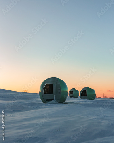 Alien bubbles in the city