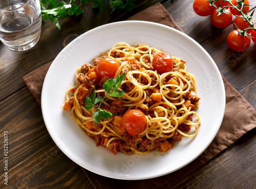 Spaghetti bolognese, top view