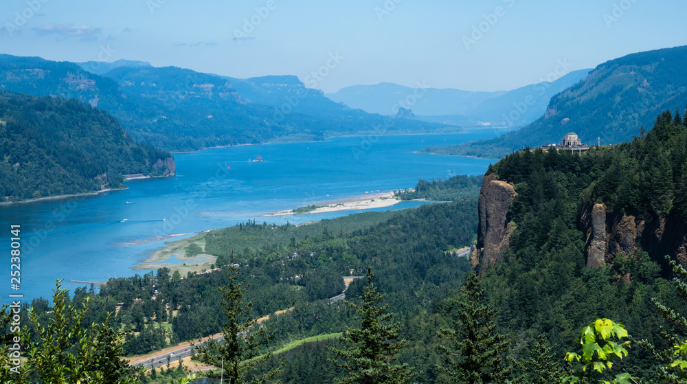 Panoramic view of Columbia River Gorge with Crown Point Vista House from Women's Forum scenic viewpoint - Oregon, USA