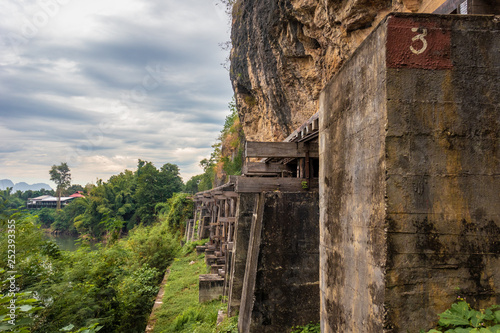 Fototapeta Naklejka Na Ścianę i Meble -  Krasae Cave, Kanchanaburi