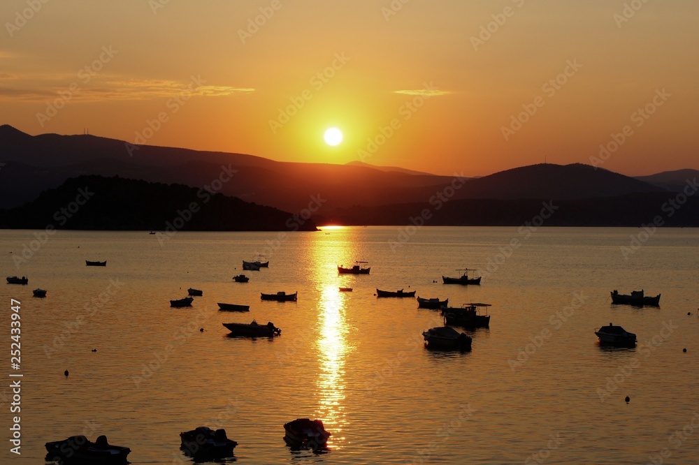 Coucher de soleil sur la mer Égée