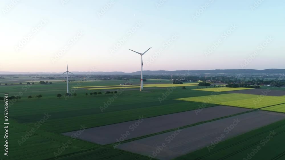 Windkraftanlage aus der Luft, Deutschland Windkraftanlage aus der Luft, Deutschland