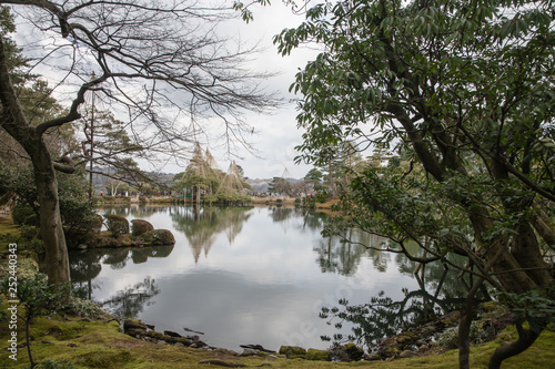 Wallpaper Mural 名園の池 Torontodigital.ca