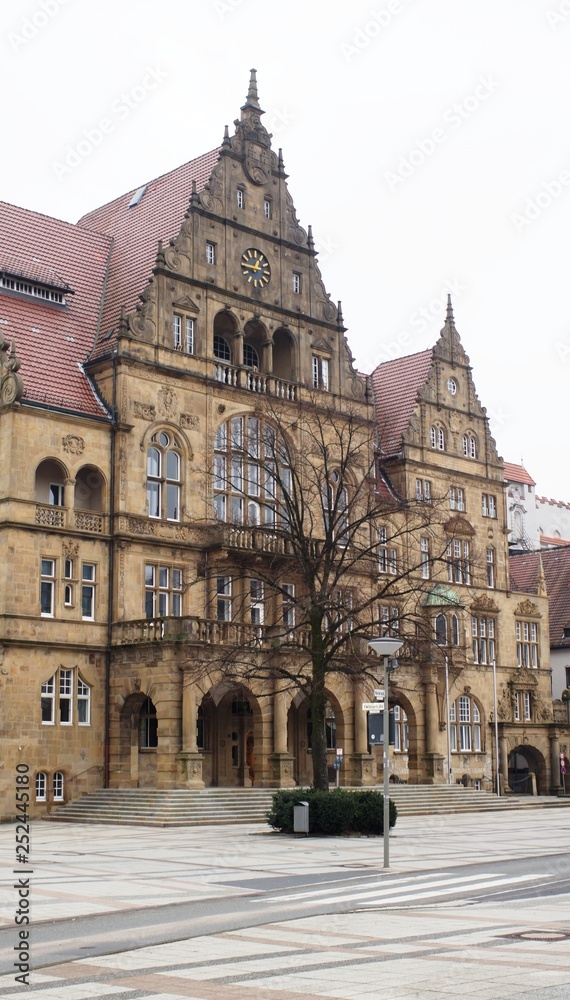 Fototapeta premium old mainhouse bielefeld, Altes Rathaus in Bielefeld,architecture, building, city, europe, old, church, tower, travel, palace, house, facade, street, tourism, ancient, town, history, landmark,
