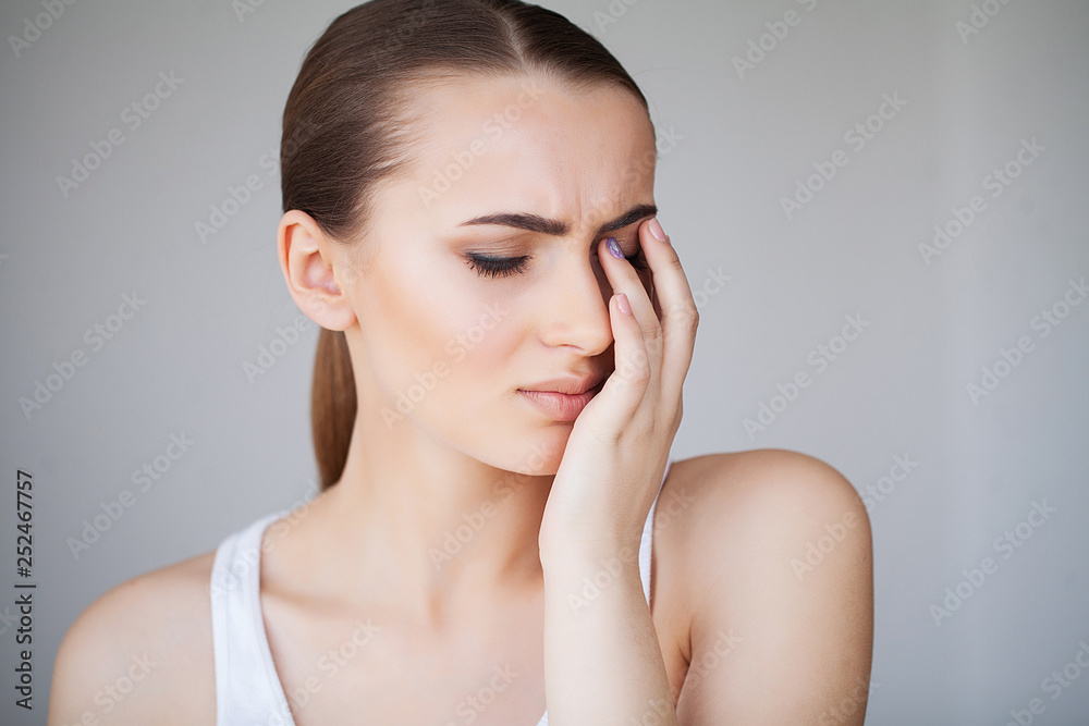 Health and Head Pain. Beautiful Woman Having Strong Headache, Feeling Pain