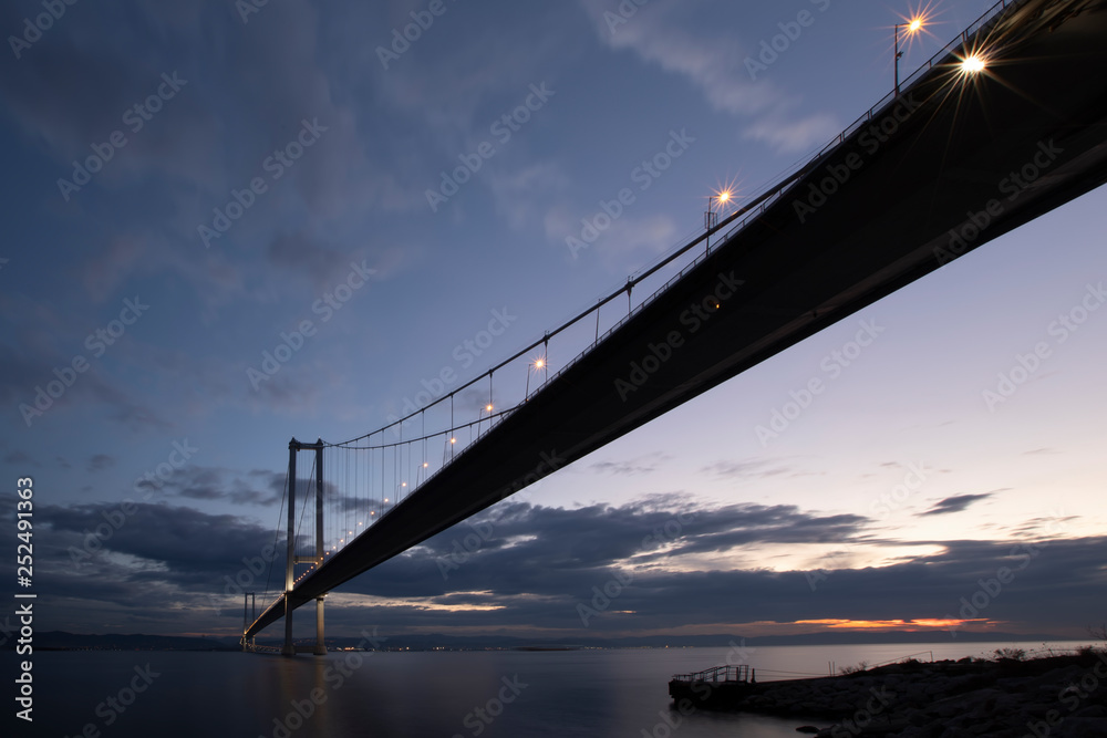 Obraz premium Osman Gazi Bridge (Izmit Bay Bridge). Izmit, Kocaeli, Turkey