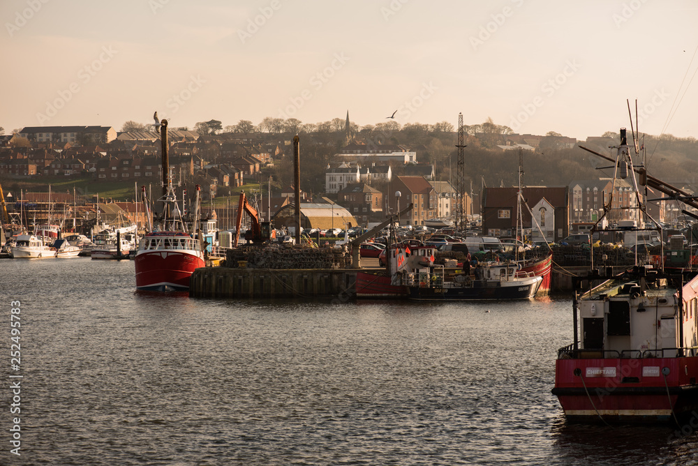 Spokój w zatoce, Whitby, Wielka Brytania