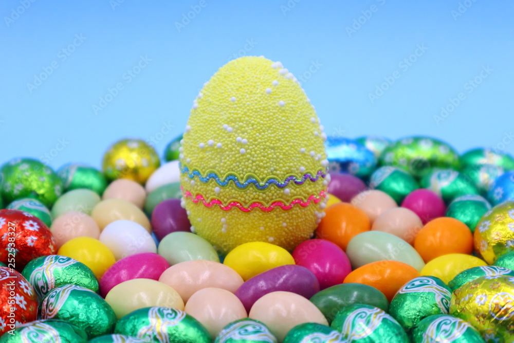 Naklejka premium Colorful Easter Composition