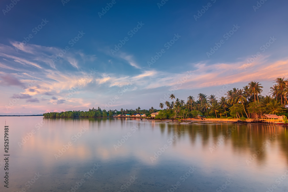 Photo Panorama sunset of wonderful bintan Indonesia