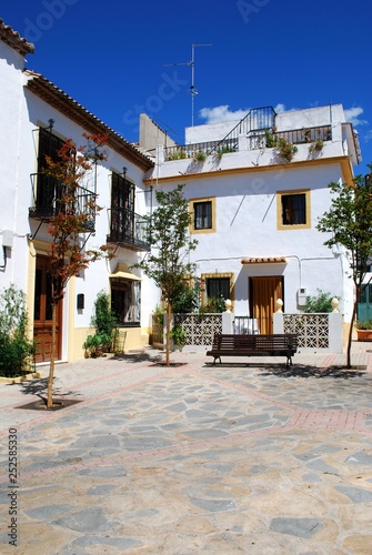 Traditional Spanish townhouses in the Plaza de San Bernabe in the old town, Marbella. © arenaphotouk