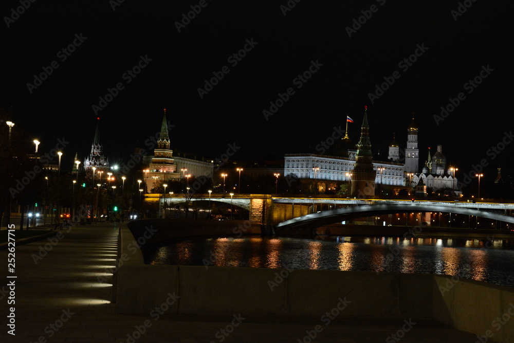 Moscow, Kremlin, Russia, night city, buildings, moon, moonlight, cars, dogrog, light, water, sky, night, city, bridge, water, river, architecture, lights, reflection, light, skyline, travel, panorama,