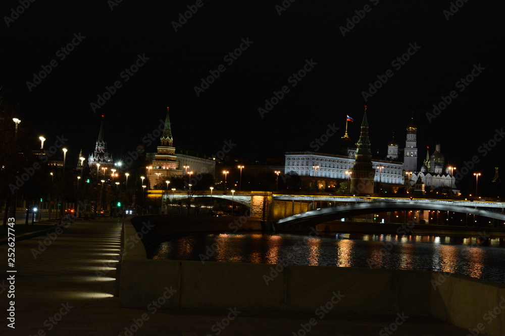 Moscow, Kremlin, Russia, night city, buildings, moon, moonlight, cars, dogrog, light, water, sky, night, city, bridge, water, river, architecture, lights, reflection, light, skyline, travel, panorama,