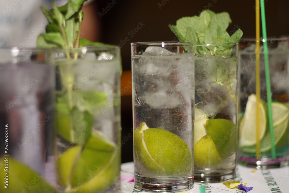 Fototapeta premium mojito cocktail party