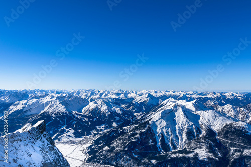 Zugspitze - Traumhafter Fernblick auf das Alpenpanorama