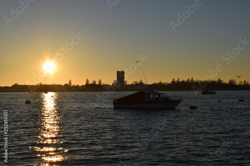 sunsets boats sea © Julie