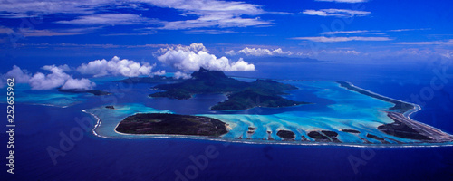 French Polynesia: Helicopter flight and airshot from Bora Bora Island