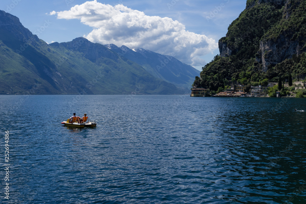 Tretboot auf dem Gardasee