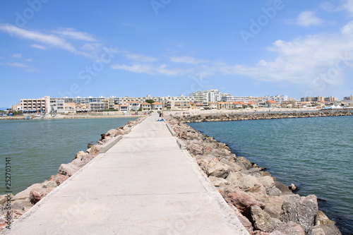 Carnon Plage, a seaside resort in the south of Montpellier  © Picturereflex