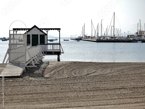 Bootshaus am Strand photo