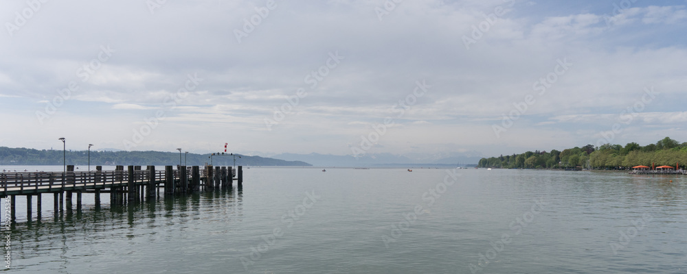 Naklejka premium Frühling am Starnberger See