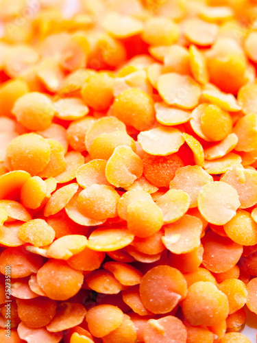 Fotografía close up macro of red lentils pile grains food yum