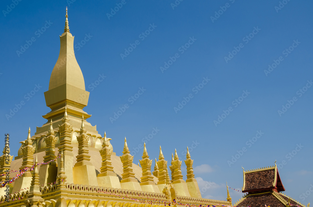 Fototapeta premium Pha That Luang (or Great Stupa) is The One Attractive Landmark of Vientiane City of Laos.