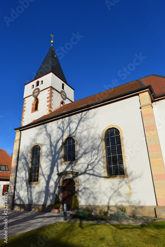 protestantische Kirche Mutterstadt  photo