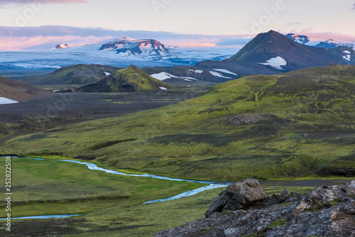 The Sl  ttjokull is absolutely incredible place in the Iceland..