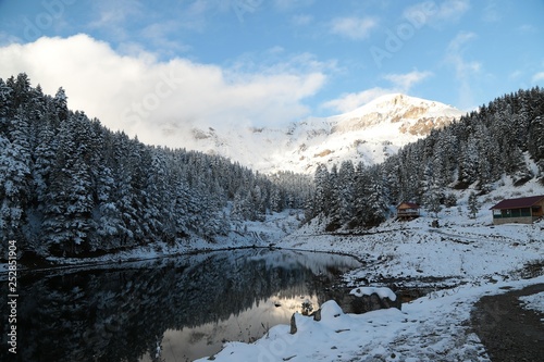 Cuadro en lienzo Borcka Karagol ( Black Lake ) in Artvin, Turkey