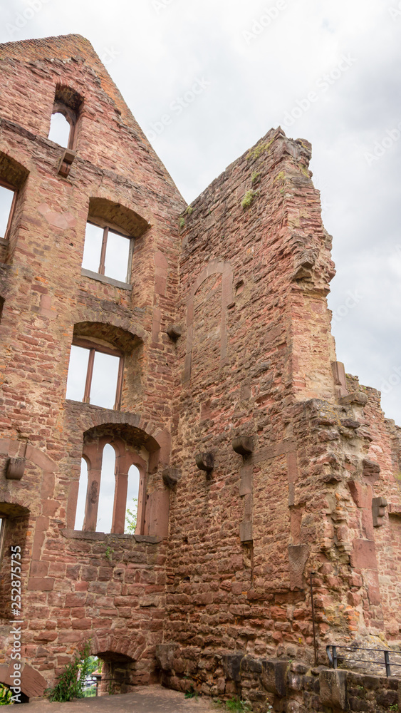 Historische Stadt Wertheim am Main und ihre Hauptsehenswürdigkeit Wertheimer Burg Historische Stadt Wertheim am Main und ihre Hauptsehenswürdigkeit Wertheimer Burg