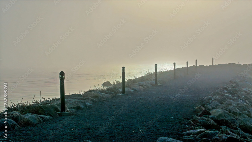 5661_The_foggy_area_of_the_beach_in_a_late_afternoon.jpg