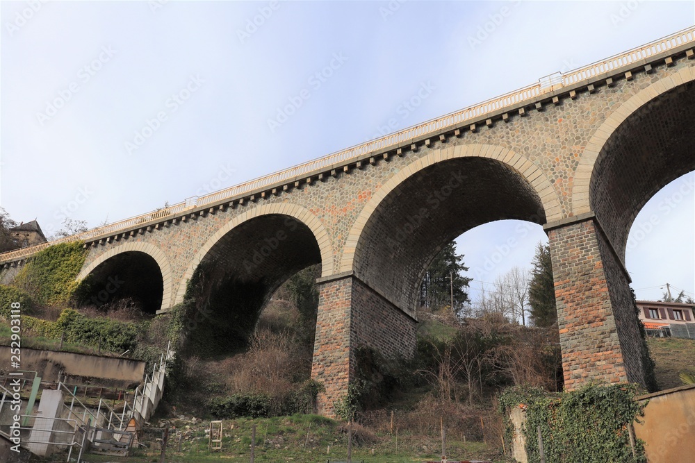 VILLE DE TARARE - RHONE - VIADUC SUR LA TURDINE