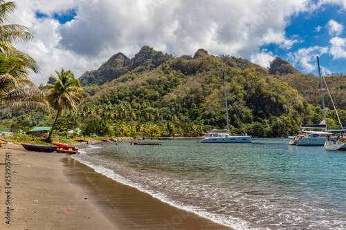 Tableau sur toile Saint Vincent and the Grenadines, Cumberland bay