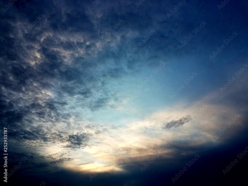 Obraz premium CLOUDS CLOUDS AND MORE CLOUDS