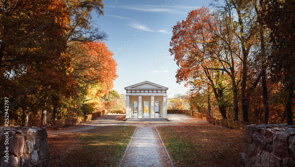 Obraz premium Belvedere im Herbst, Belvedere, Autumn, Herbst