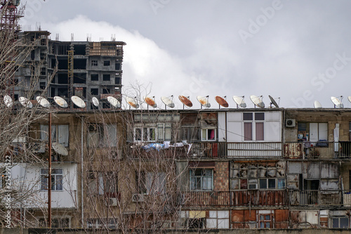 Fotografija Apartment House, refugee temponary housing