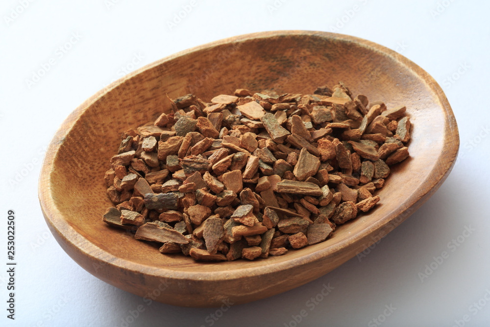 Cinnamon image Shot (herb) Cinnamon image Shot (herb)