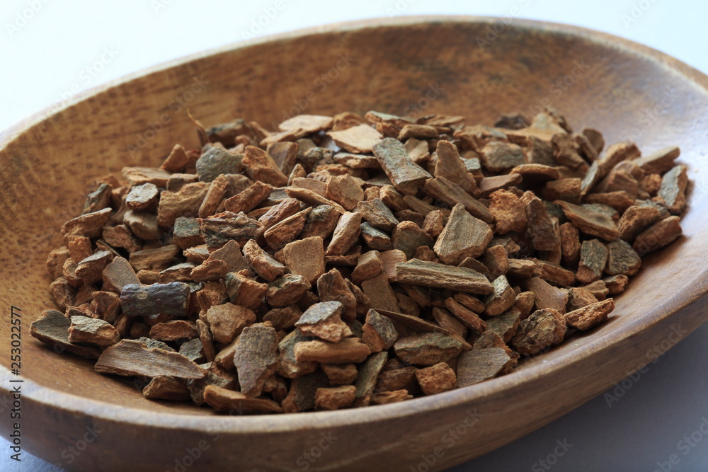 Cinnamon image Shot (herb) Cinnamon image Shot (herb)