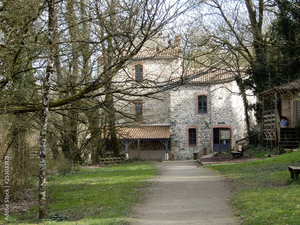 Maison de la rivière, Saint Georges de Montaigu, Vendée, France