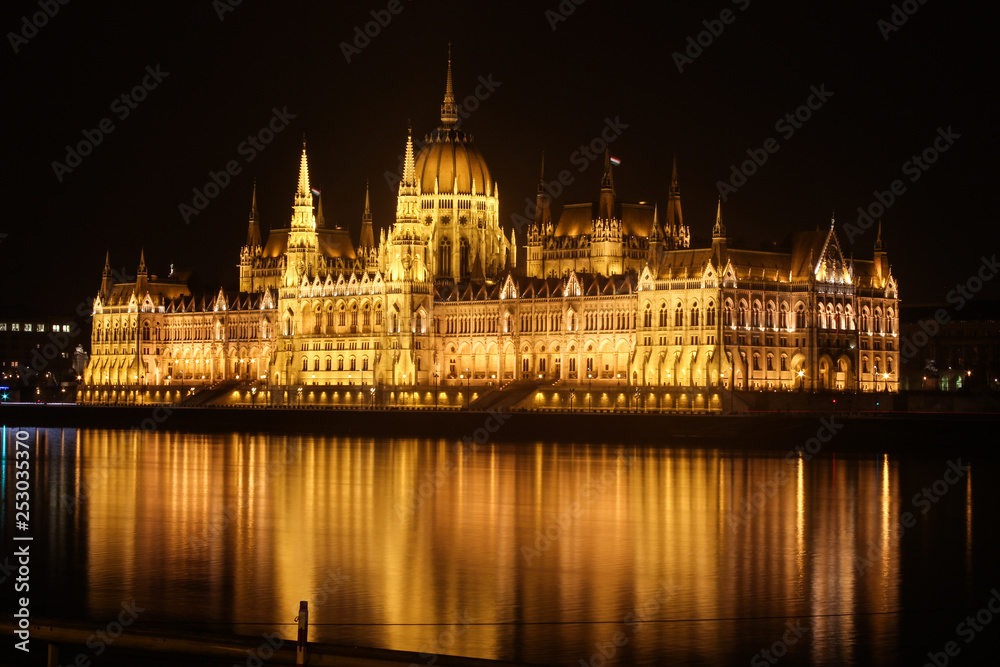 Fototapeta premium Budapest Parliament 