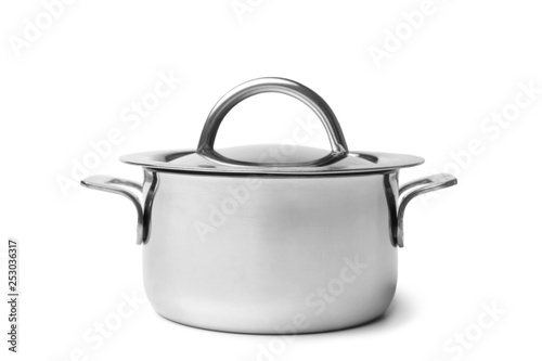 Stainless steel pan with lid