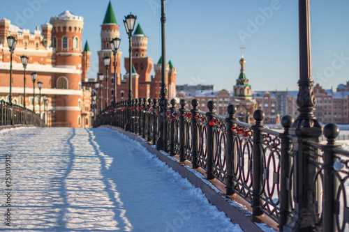 Photography bridge with locks