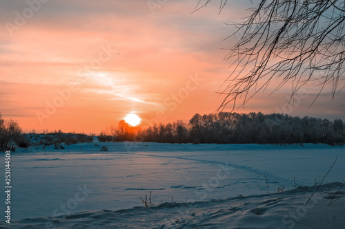 Winter sunset © Sotnikov_EM