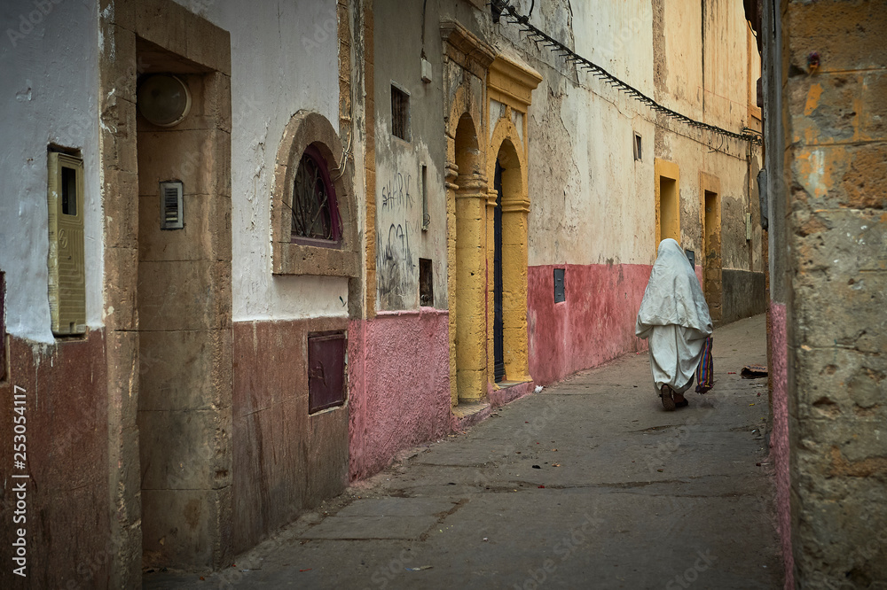 Narrow alleyways of Essaouira