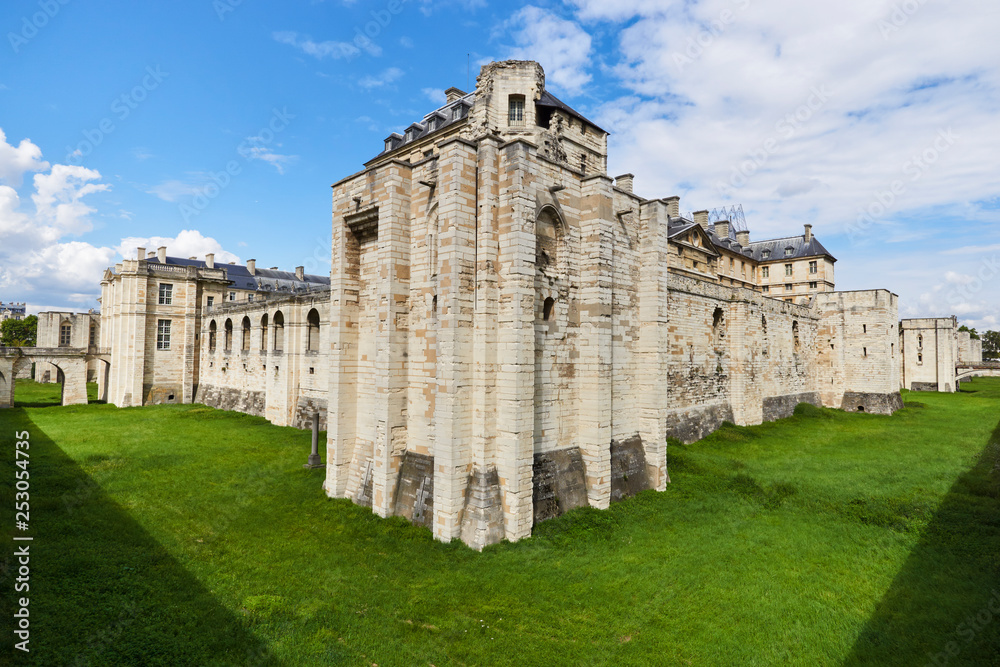 Fototapeta premium Castle of Vincennes in Vincennes, Paris. France