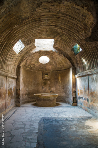 POMPEII  ITALY - 8 August 2015  Ruins of antique roman temple in Pompeii near volcano Vesuvius  Naples  Italy