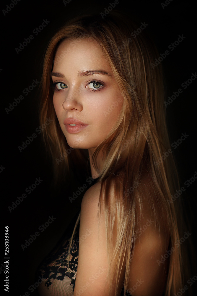 Fototapeta premium Beautiful young female model